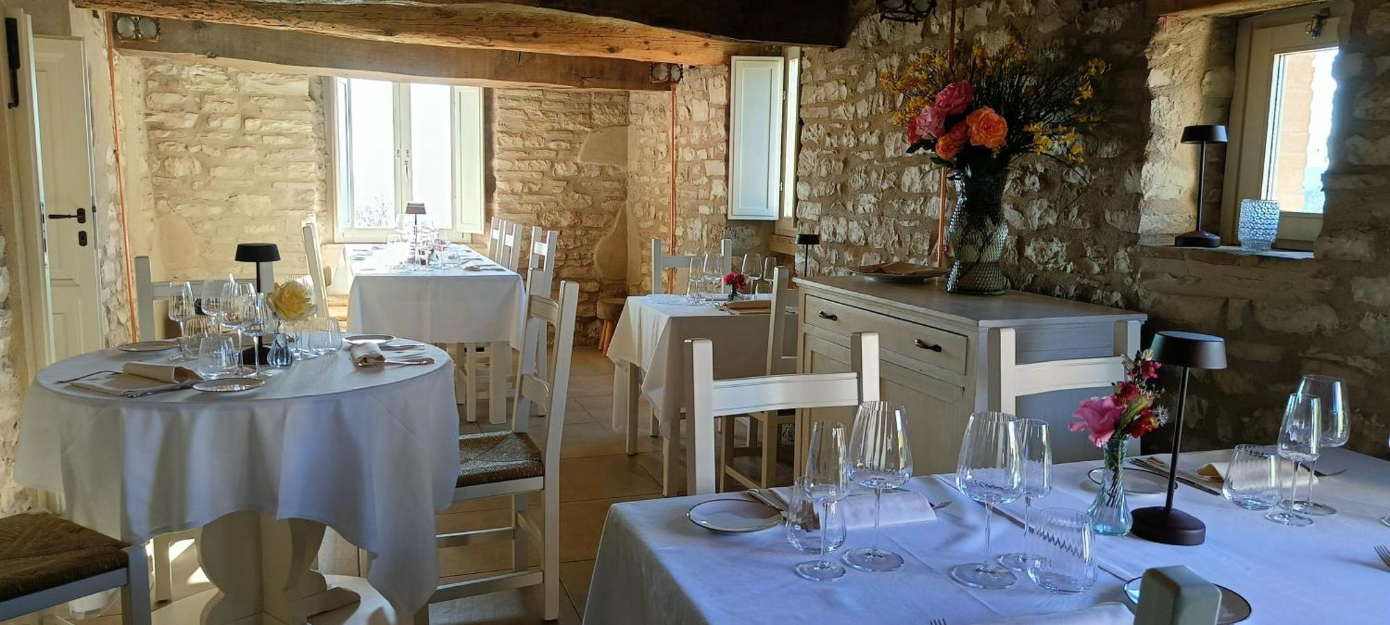 Locanda La Rocca Residenza D'Epoca فوسومبرون المظهر الخارجي الصورة