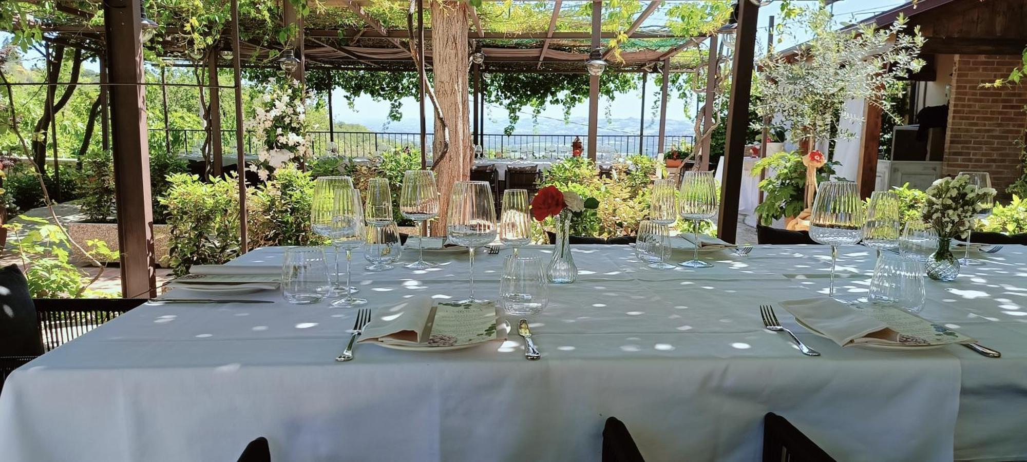 Locanda La Rocca Residenza D'Epoca فوسومبرون المظهر الخارجي الصورة